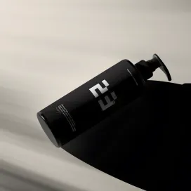 Amber Glass Slim Pump Bottle With Shadows 03